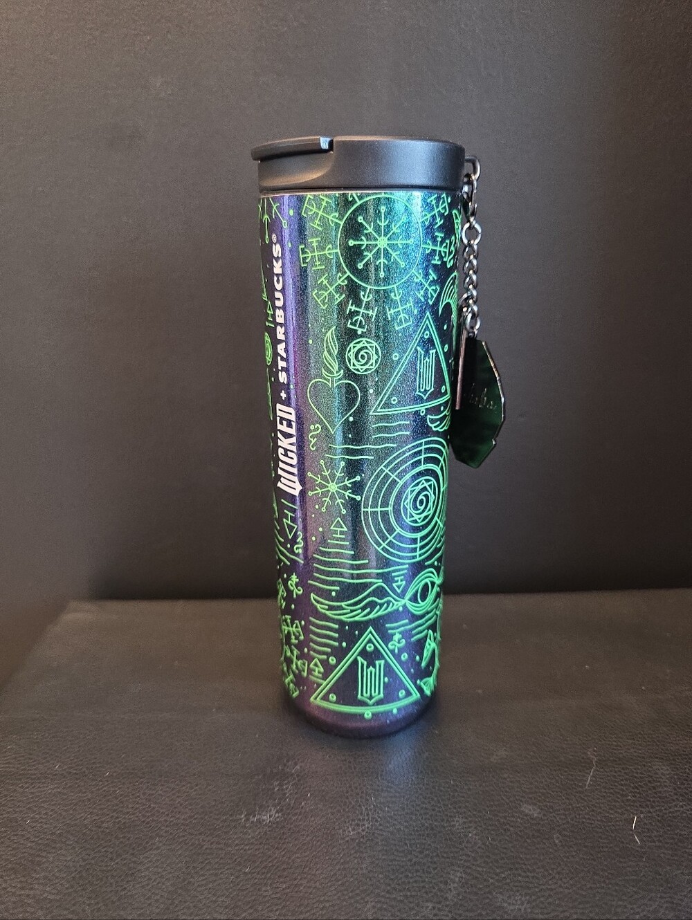 New Starbucks Wicker Elphaba Glow In The Dark Stainless Tumbler with Charm 16 Oz